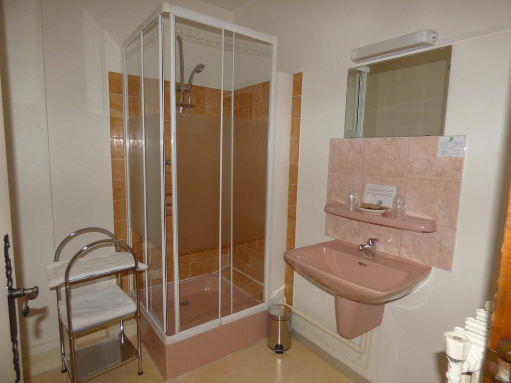 Hotel Du Centre Пьерлат Экстерьер фото